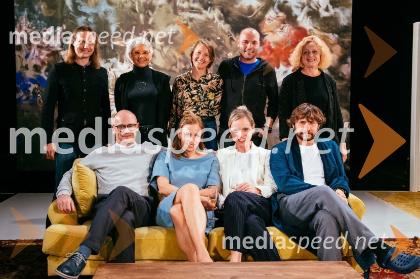  ... ;  Damjan M. Trbovc, igralec;  ... ;  Barbara Medvešček, igralka;  ... ;  Manca  Ogorevc, igralka;  Jernej Kobal, režiser;  Andrej Murenc, igralec; mag. Tina Kosi, upravnica SLG CeljeLaž, premiera komedije v SLG Celje