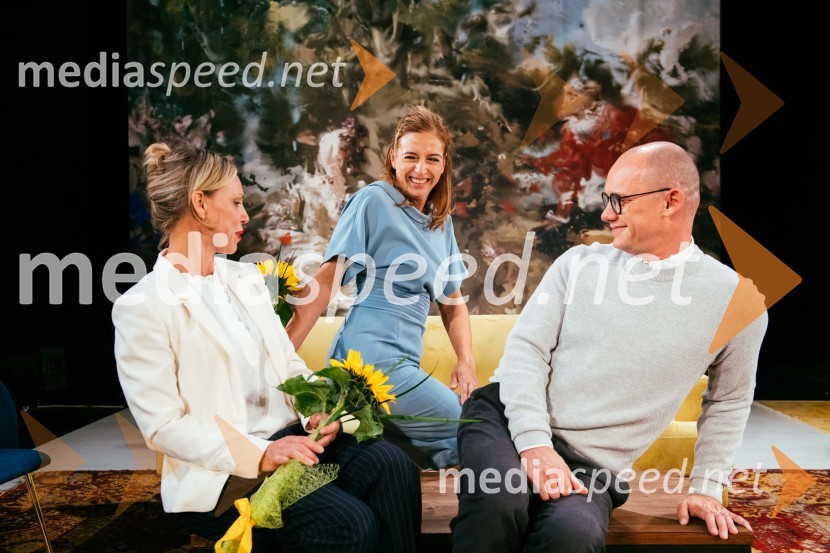  Manca  Ogorevc, igralka;  Barbara Medvešček, igralka;  Damjan M. Trbovc, igralecLaž, premiera komedije v SLG Celje