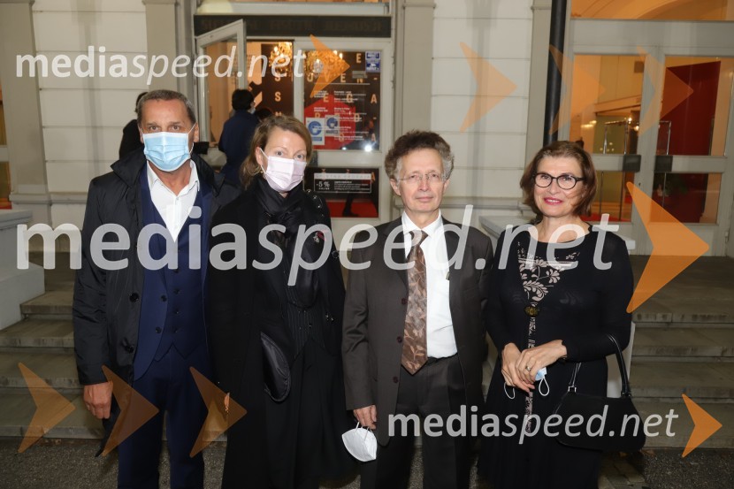  Danilo Rošker, direktor SNG Maribor;  Nataša Matjašec Rošker, igralka;  prim. dr. sc. Damjan  Vokač, dr. med.; Prof. dr. Nadja Kokalj VokačMarpurgi, premiera opere v SNG Maribor
