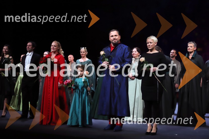  Simon Krečič, umetniški direktor Opere SNG Maribor;  Sabina  Cvilak, operna pevka;  Rene Vujinić Cvilak;  Jaki Jurgec, operni solist;  Zsuzsa Budavari Novak, zborovodkinjaMarpurgi, premiera opere v SNG Maribor