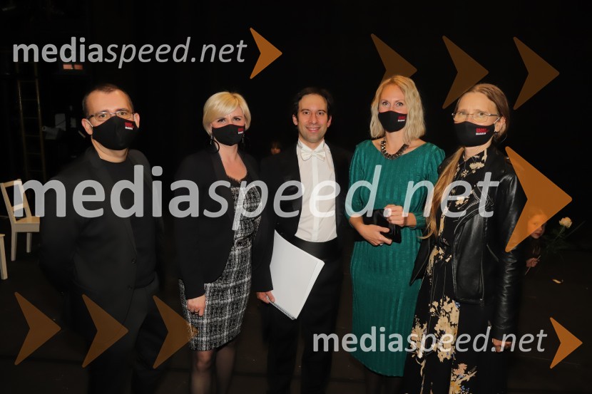  Alan Kavčič, predstavnik za odnose z javnostmi SNG Maribor;  Darja Čižek, marketing SNG Maribor;  Simon Krečič, umetniški direktor Opere SNG Maribor;  Mateja Kožuh, producentka Opere in Baleta SNG Maribor, akordeonistka;  Nevenka Pašek, marketing SNG MariborMarpurgi, premiera opere v SNG Maribor