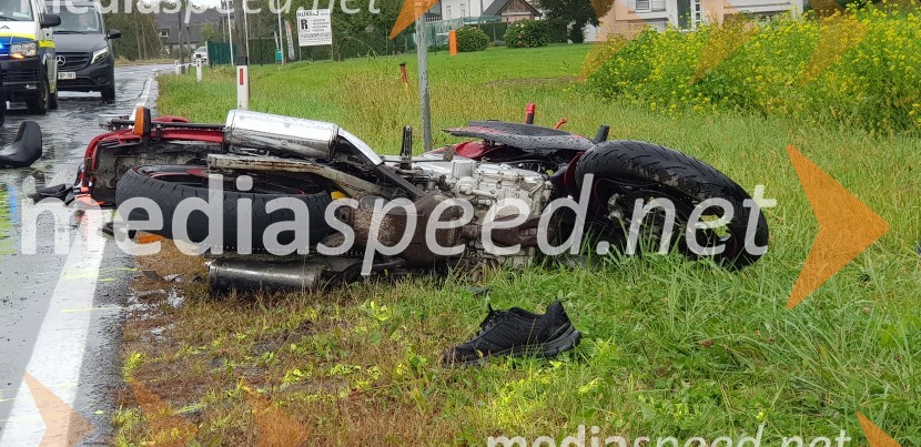 Prometna nesreča, preminil motorist