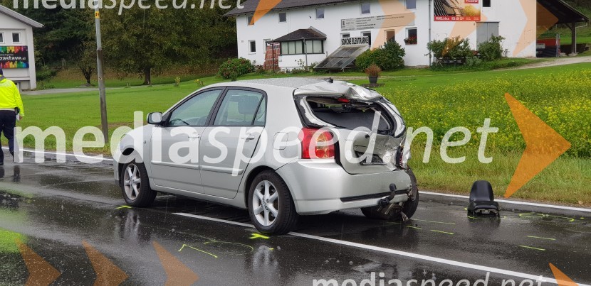 Prometna nesreča, preminil motorist