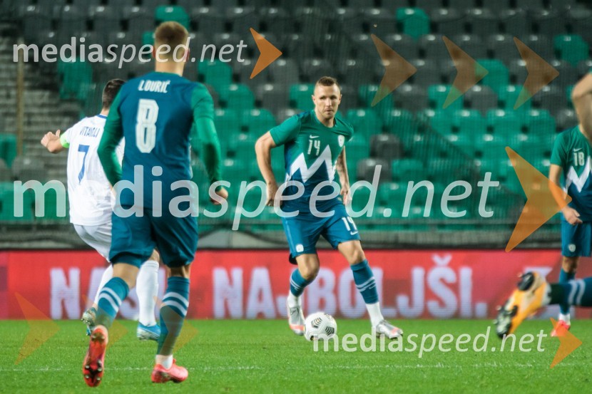  Sandi Lovrić, nogometaš;  Jasmin Kurtić, nogometaš, SpalPrijateljska tekma, Slovenija : San Marino