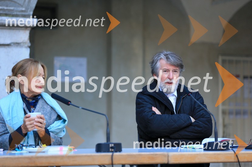  Amalija - Malči Mikša Jelen, novinarka;  Franc Mikša, diplomatPredstavitev knjig Franca Mikše in Amalije Jelen Mikša