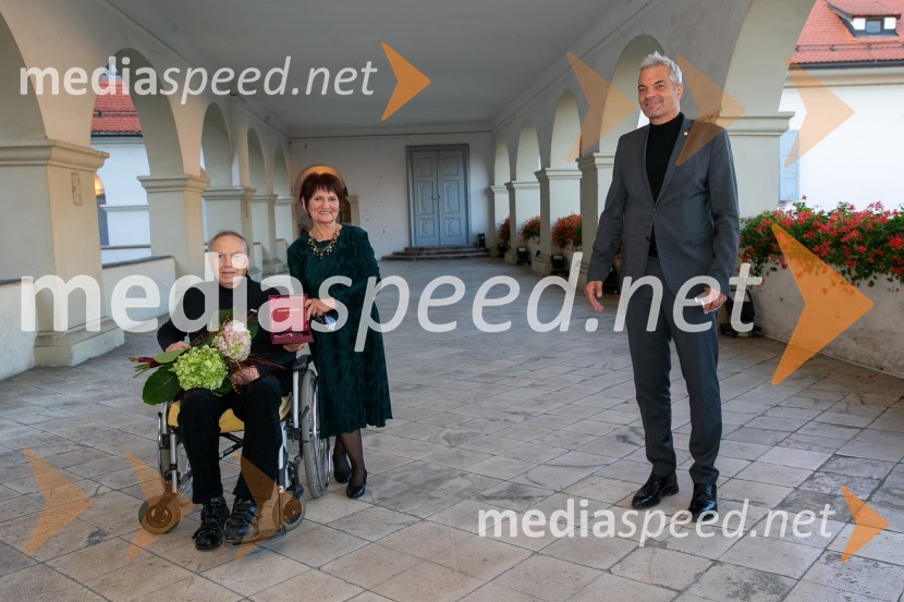  Tine Varl, likovni ustvarjalec;  Breda Varl, likovna ustvarjalka, upokojena direktorica LGM;  Aleksander Saša Arsenovič, župan, Mestna občina MariborSprejem Glazerjevih nagrajencev