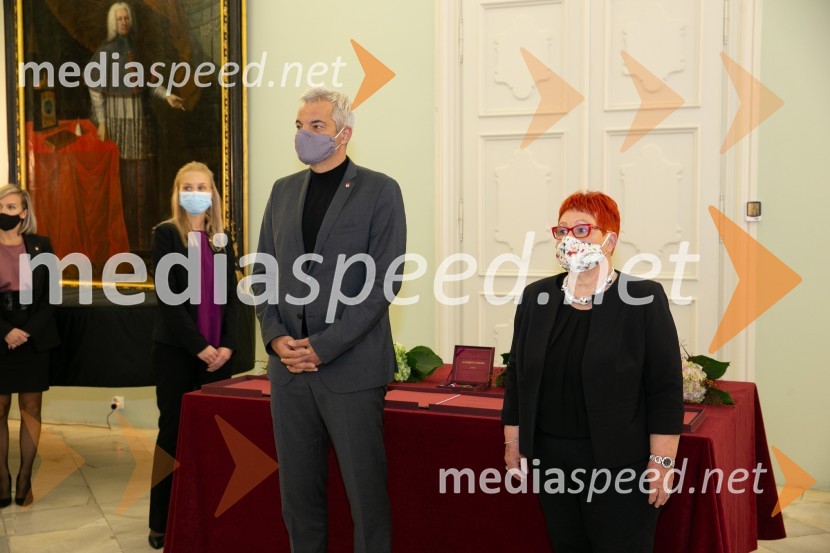  Aleksander Saša Arsenovič, župan, Mestna občina Maribor;  Zdenka Križanič, mestna svetnica, Lista župana Andreja Fištravca, predsednica odbora za podelitev Glazarjevih nagradSprejem Glazerjevih nagrajencev