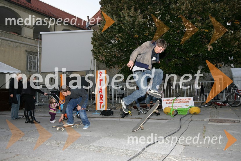 Gremo na prvi rok, športne igreGremo na prvi rok, koncert Univerze v Mariboru