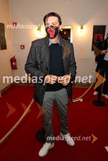  Jernej Čampelj, igralecMoj mož, premiera predstave