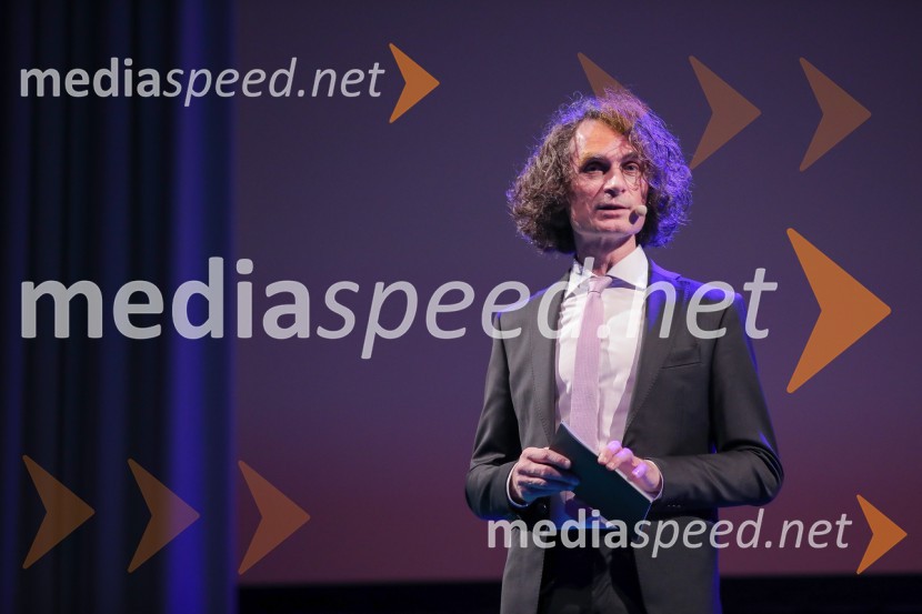  Jure Longyka, moderatorPodelitev nagrad vesna, Festival slovenskega filma