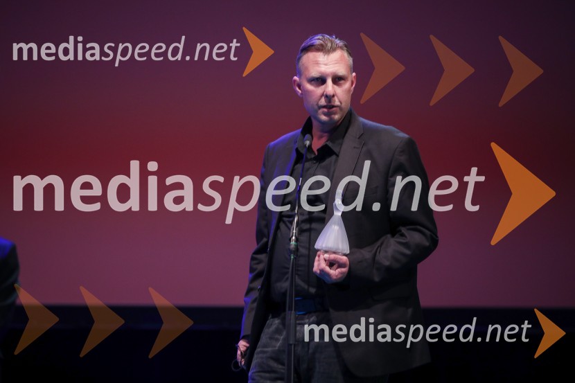  Dejan Babošek, režiserPodelitev nagrad vesna, Festival slovenskega filma