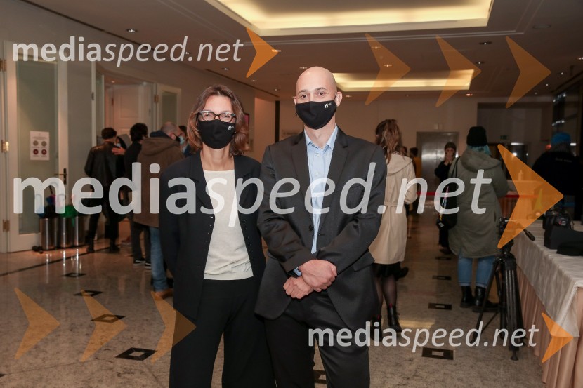  Katja Colja, režiserka in scenaristka;  Matic Majcen, filmski publicistPodelitev nagrad vesna, Festival slovenskega filma