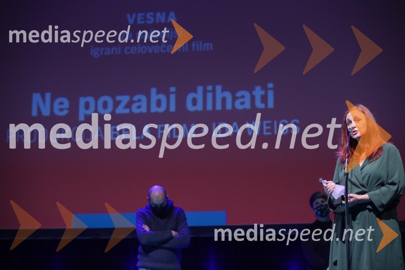  Martin Turk, scenarist;  Ida Weiss, producentkaPodelitev nagrad vesna, Festival slovenskega filma