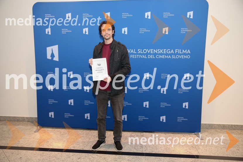  Luka Marčetić, igralec, režiser in scenaristPodelitev nagrad vesna, Festival slovenskega filma