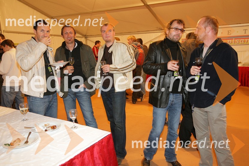 Skupina Mi2Gremo na prvi rok, koncert Univerze v Mariboru