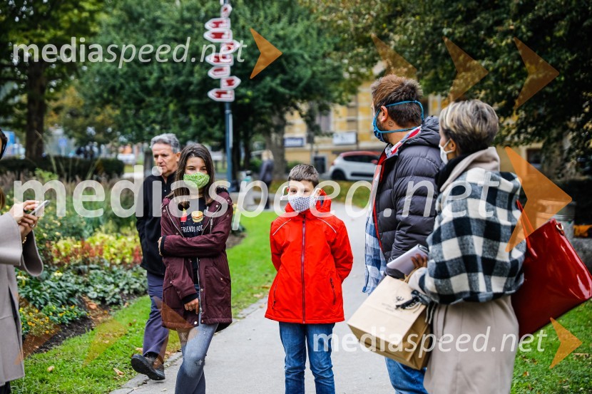 Otvoritev razstave Ptičje hišice v Kranju