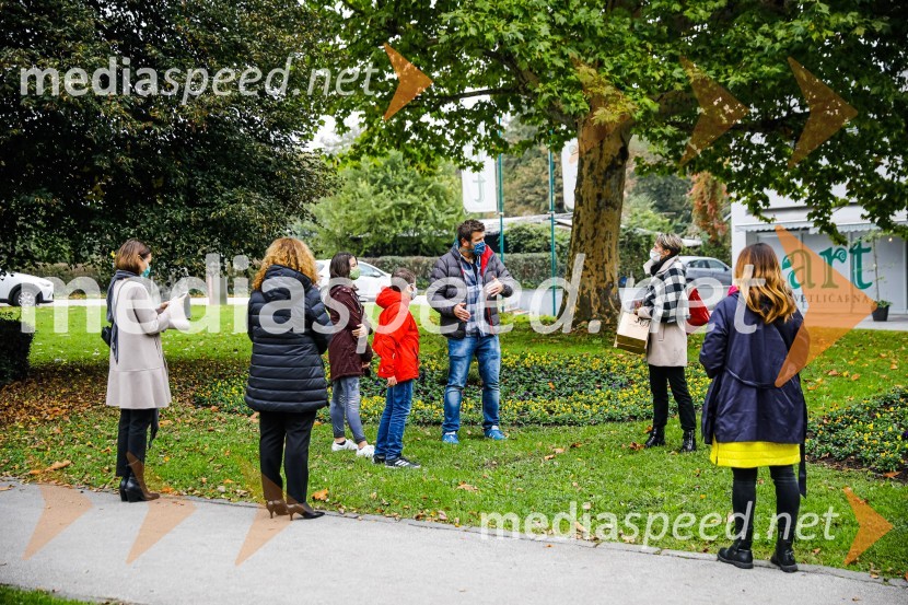 Otvoritev razstave Ptičje hišice v Kranju
