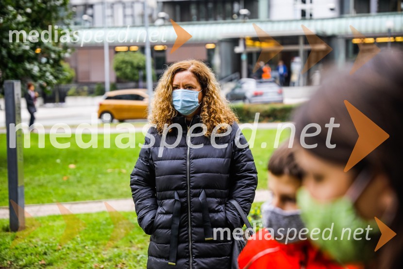  Manuela Piškur, MerkurOtvoritev razstave Ptičje hišice v Kranju