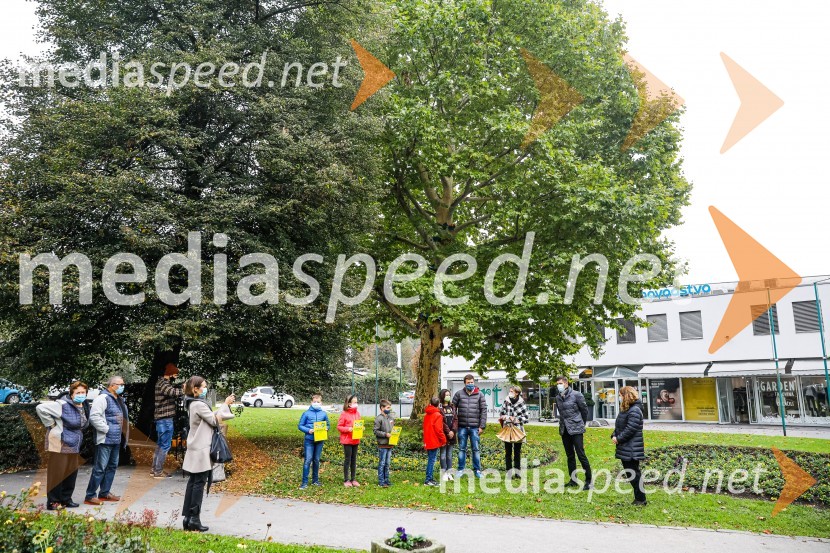 Otvoritev razstave Ptičje hišice v Kranju