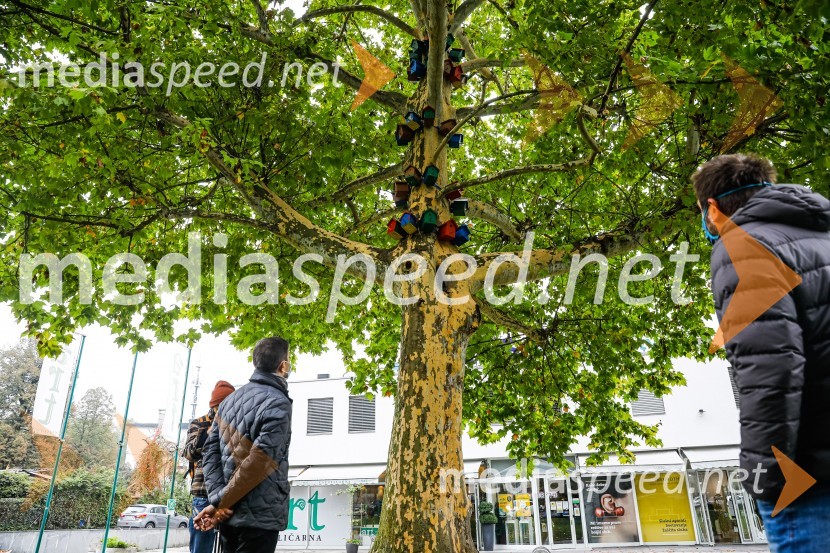  Matjaž Rakovec, župan Mestne občine KranjOtvoritev razstave Ptičje hišice v Kranju