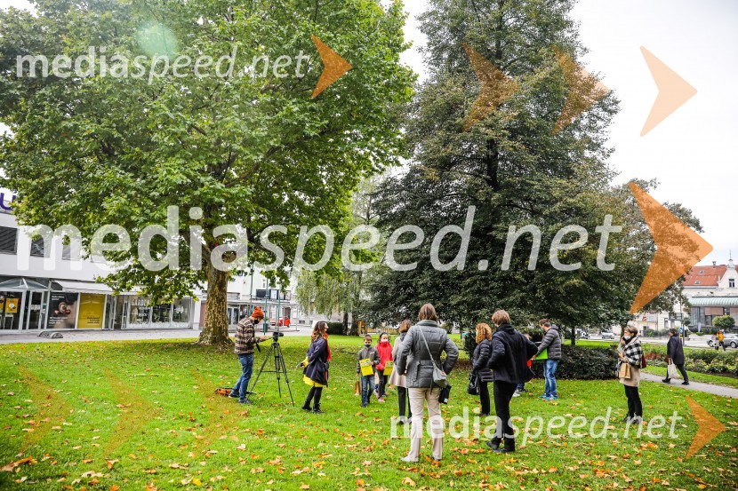 Otvoritev razstave Ptičje hišice v Kranju