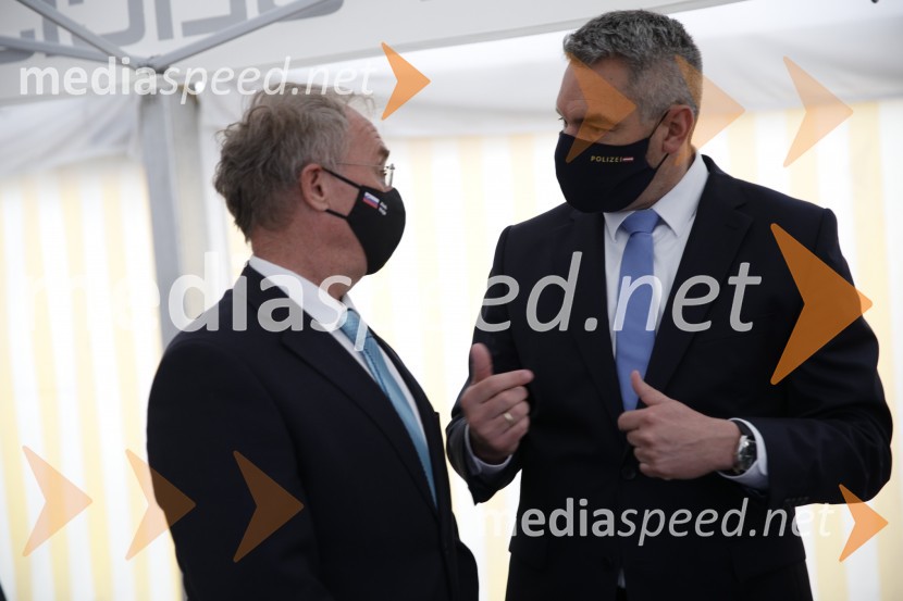  Aleš Hojs, Minister za notranje zadeve;  Karl Nehammer, minister za notranje zadeve AvstrijePolicijski droni - skupna vaja slovenske in avstrijske policije