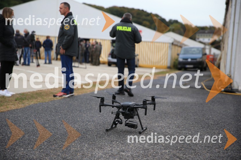 Policijski droni - skupna vaja slovenske in avstrijske policije