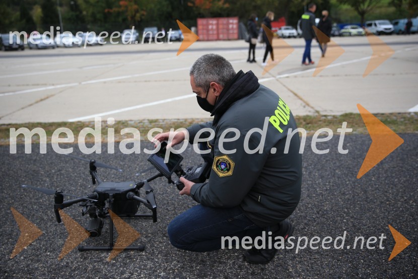Policijski droni - skupna vaja slovenske in avstrijske policije