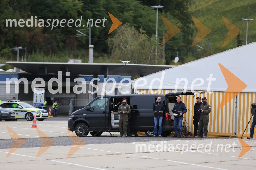 Policijski droni - skupna vaja slovenske in avstrijske policije