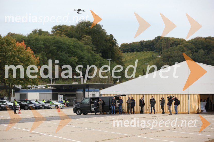 Policijski droni - skupna vaja slovenske in avstrijske policije