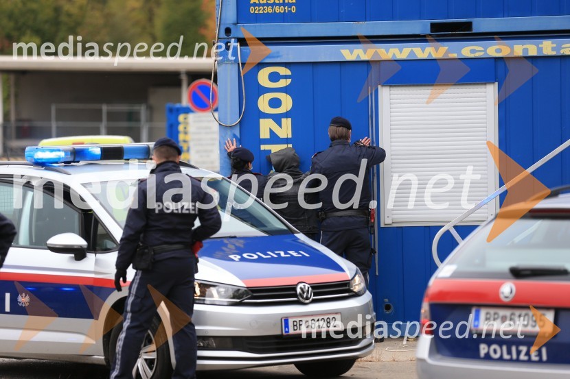 Policijski droni - skupna vaja slovenske in avstrijske policije