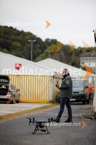 Policijski droni - skupna vaja slovenske in avstrijske policije