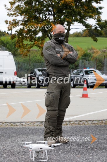 Policijski droni - skupna vaja slovenske in avstrijske policije