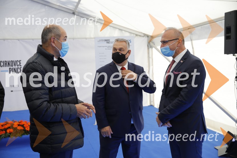  Janez Janša, predsednik vlade RS;  Viktor Orbán, predsednik madžarske vlade;  Gordan Grlić Radman, zunanji minister Vlade Republike HrvaškeOdprtje začetka izgradnje daljnovoda Cirkovce - Pince