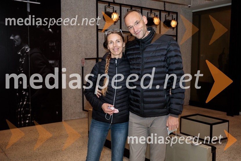  Mojca Salkič;  Aleksander Salkič, svetovalec predsednika uprave Petrol d.d.Ta obraz, premiera drame