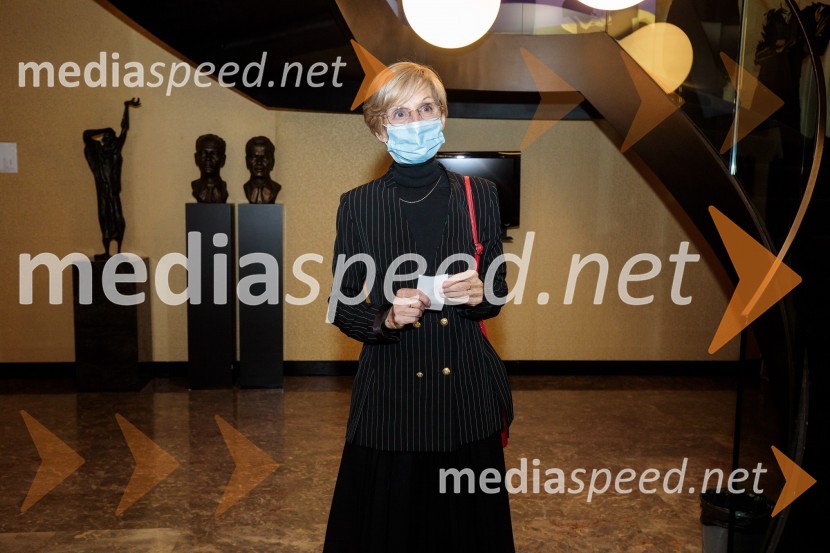  Mojca Kreft, dramaturginja in teatrologinjaTa obraz, premiera drame