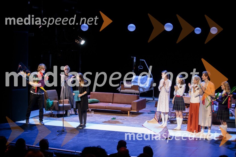  Matej Puc, igralec;  Barbara Hieng Samobor, direktorica in umetniška vodja MGL;  Maja Šučur;  Lucija Harum, igralka;  Lara Wolf Završnik, igralka;  Tjaša  Železnik, igralka;  Matej Zemljič, igralec;  Ana Pavlin, igralkaTa obraz, premiera drame