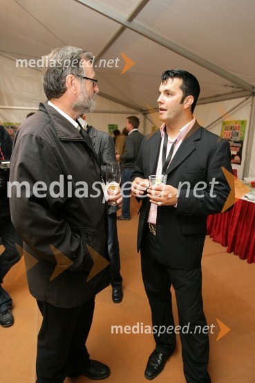 Prof. dr. Ivan Rozman, rektor Univerze v Mariboru in Rok Ferengja, pevec skupine Rok'n'bandGremo na prvi rok, koncert Univerze v Mariboru