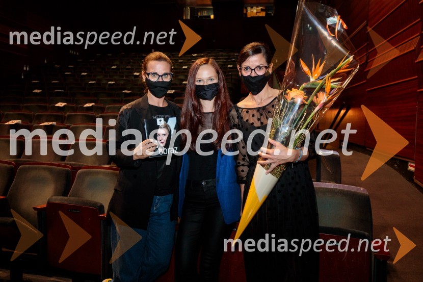  Petra Bizjak, Direktoričina pomočnica, poslovni vodja MGL;  Katarina Koprivnikar, marketing MGL;  Simona  Belle, služba za stike z javnostmi MGLTa obraz, premiera drame