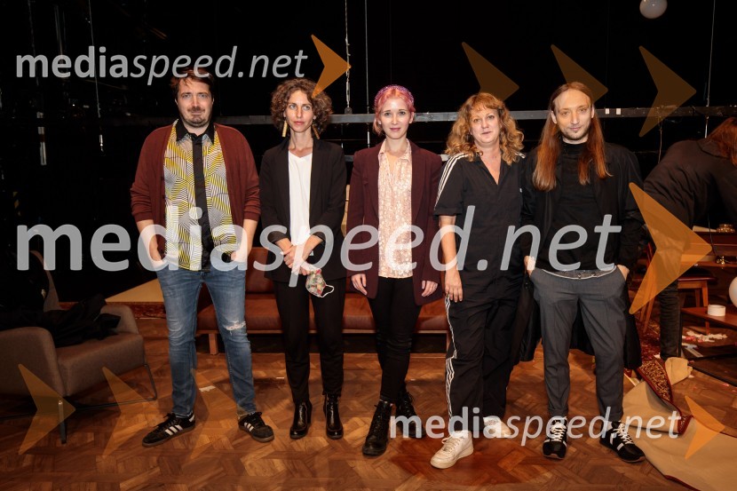  Gregor Andolšek, režiser;  Urša Vidic, scenografinja;  Eva Mahkovic, dramaturginja;  Tijana Zinajić, režiserka;  Matic Hrovat, kostumografTa obraz, premiera drame