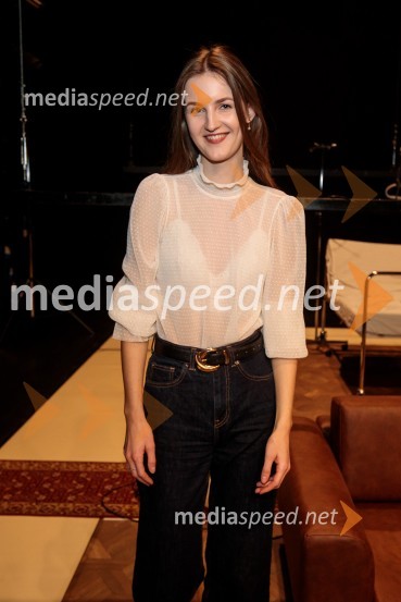  Lucija Harum, igralkaTa obraz, premiera drame