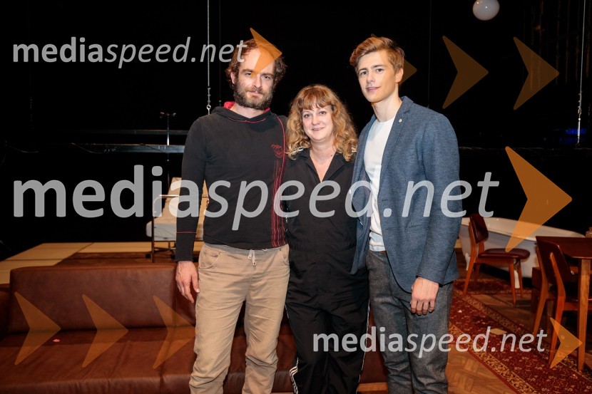  Gregor Gruden, igralec;  Tijana Zinajić, režiserka;  Matej Zemljič, igralecTa obraz, premiera drame