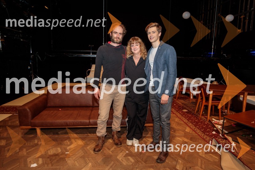  Gregor Gruden, igralec;  Tijana Zinajić, režiserka;  Matej Zemljič, igralecTa obraz, premiera drame