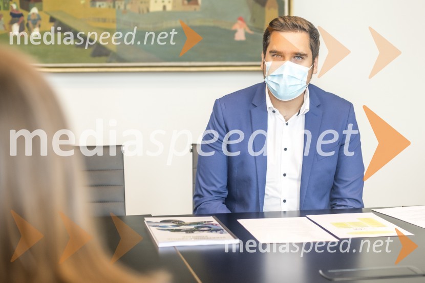  Uroš Rozman, direktor, MRATiskovna konferenca o razvoju Pohorja