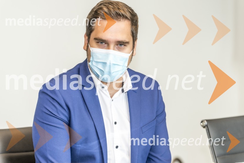  Uroš Rozman, direktor, MRATiskovna konferenca o razvoju Pohorja