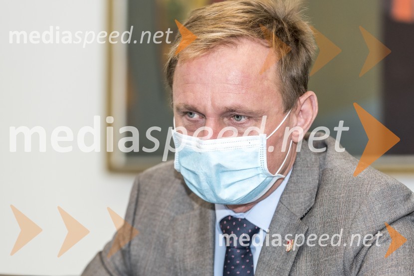 dr. Samo Peter Medved,  podžupan, Mestna občina Maribor Tiskovna konferenca o razvoju Pohorja