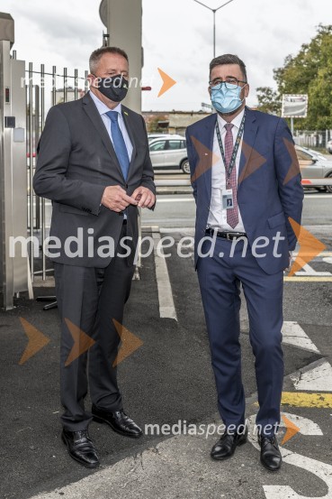 Zdravko Počivalšek, minister za gospodarski razvoj in tehnologijo;  Christof  Vollstedt, direktor Henkel MariborMinister Zdravko Počivalšek obiskal Henkel v Mariboru