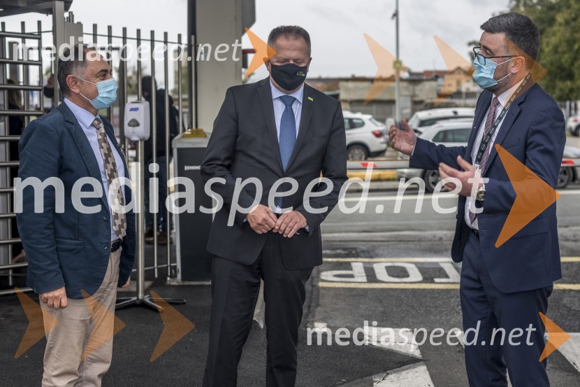  Branislav Rajić, poslanec DZ, SMC;  Zdravko Počivalšek, minister za gospodarski razvoj in tehnologijo;  Christof  Vollstedt, direktor Henkel MariborMinister Zdravko Počivalšek obiskal Henkel v Mariboru