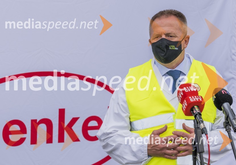  Zdravko Počivalšek, minister za gospodarski razvoj in tehnologijoMinister Zdravko Počivalšek obiskal Henkel v Mariboru