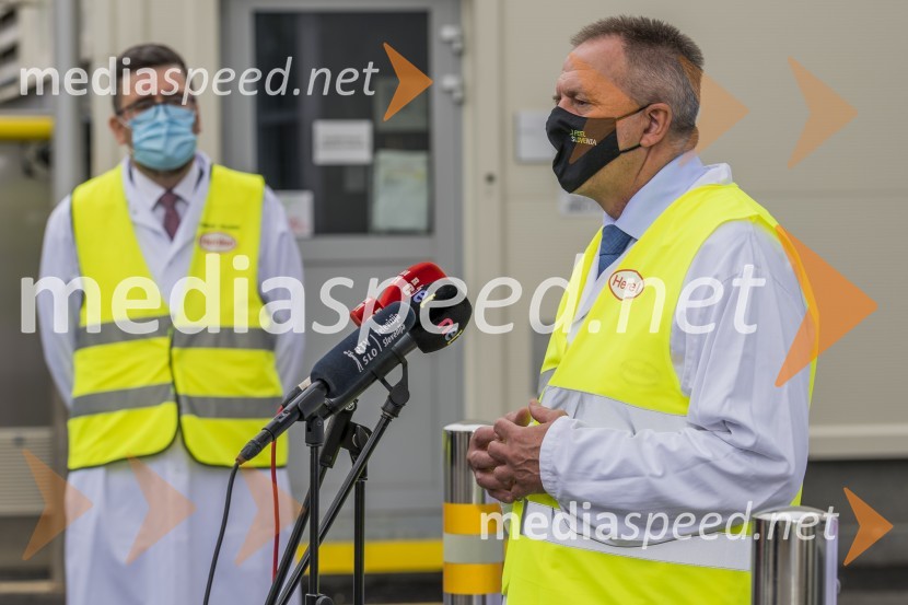  Christof  Vollstedt, direktor Henkel Maribor;  Zdravko Počivalšek, minister za gospodarski razvoj in tehnologijoMinister Zdravko Počivalšek obiskal Henkel v Mariboru